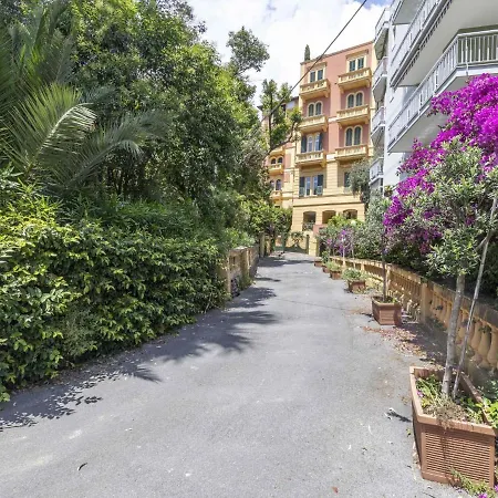 Attractive In With Terrace Apartment *